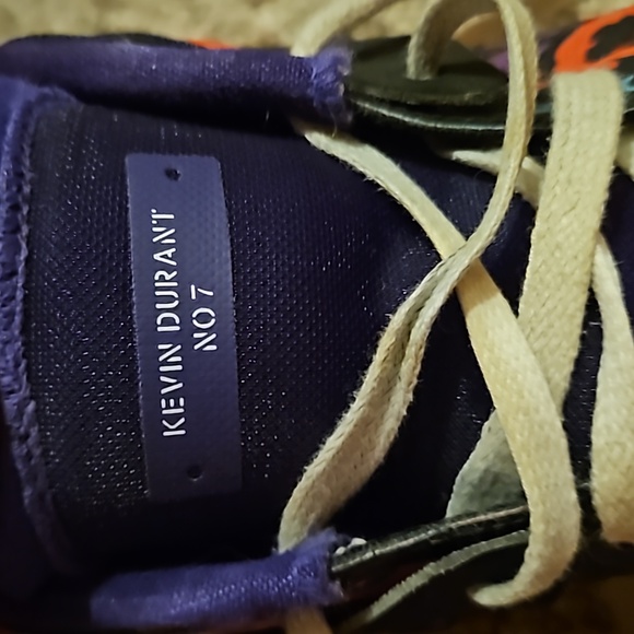 Kevin Durant KD athletic shoes Men's size 11 - Picture 2 of 11